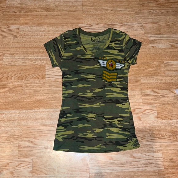 First Love Camo Shirt Size Small - Picture 1 of 3